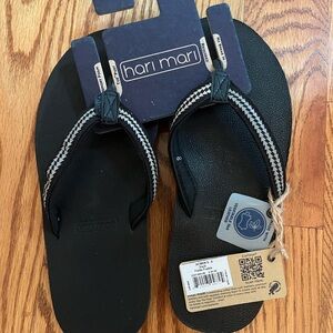 Hari Mari - Women’s Sz 8 - Fields Puebla